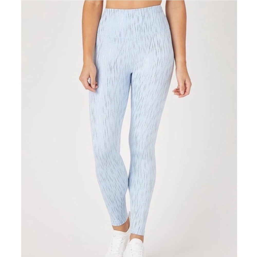 𝅺NWT GLYDER Sultry Legging In Ice Blue-Silver Medium